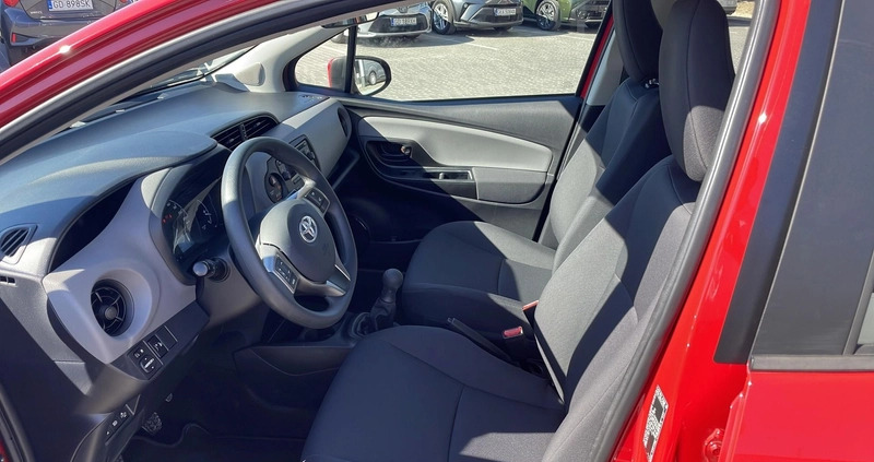 Toyota Yaris cena 49900 przebieg: 5706, rok produkcji 2020 z Bochnia małe 379